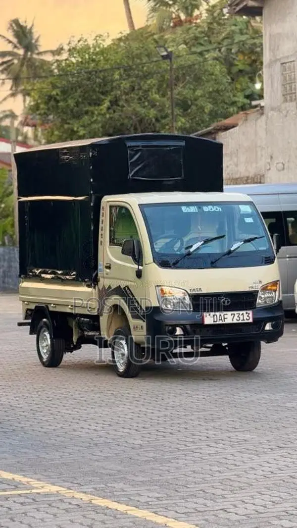 Tata Dimo Batta 2017 Lorry (Used)