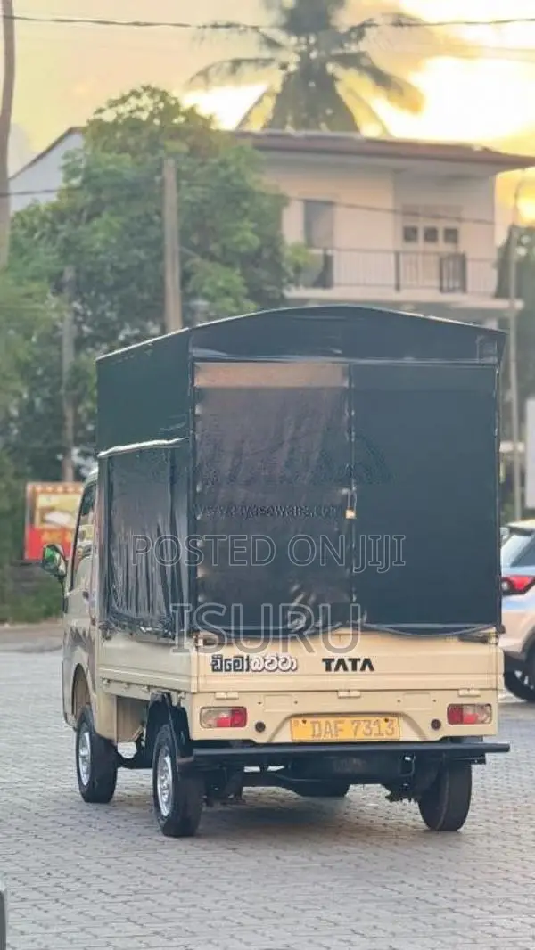 Tata Dimo Batta 2017 Lorry (Used)