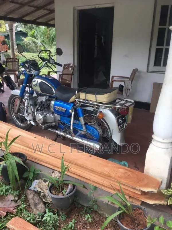 Honda 125 1997 Motorbike (Used)