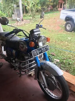 Honda 125 1997 Motorbike (Used)