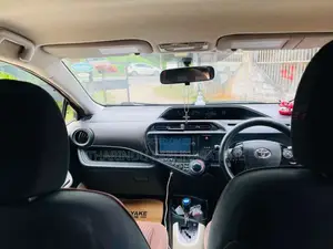 Toyota Aqua 2012 Car (Used)