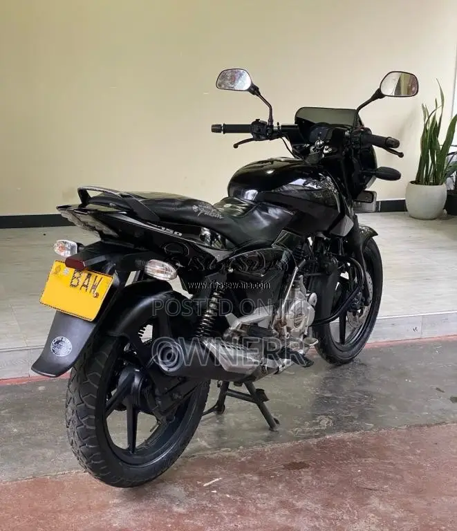 Bajaj Pulsar 2015 Motorbike (Used)