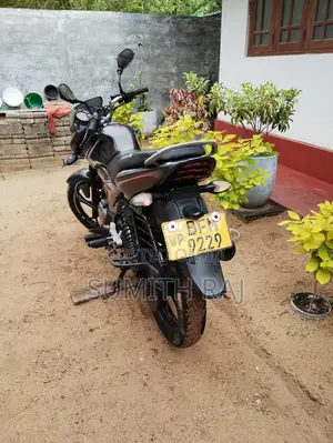 New Bajaj Discover 125 2016 Black