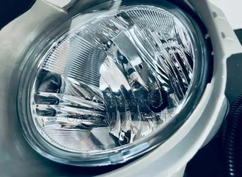 Toyota Hilux Vigo Fog Lamp Set (2005-2007)