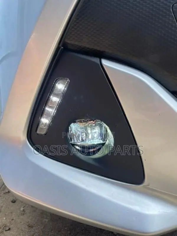 Toyota Tank Fog Lamp Set With Led Day Light and Signal