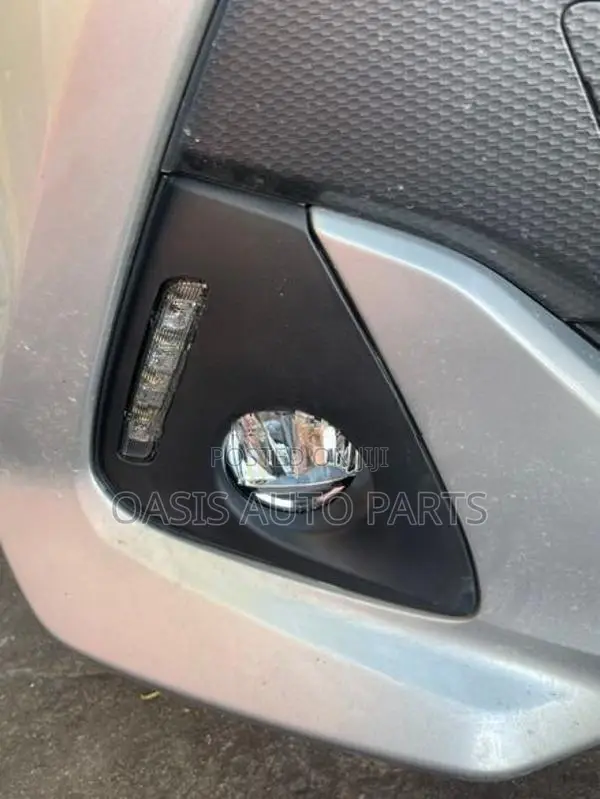 Toyota Tank Fog Lamp Set With Led Day Light and Signal