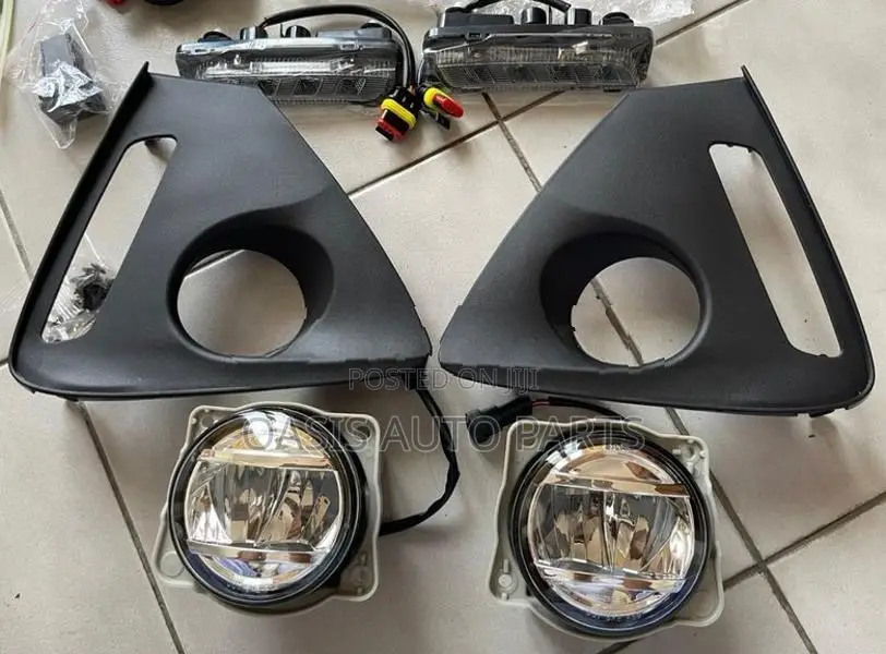 Toyota Tank Fog Lamp Set With Led Day Light and Signal