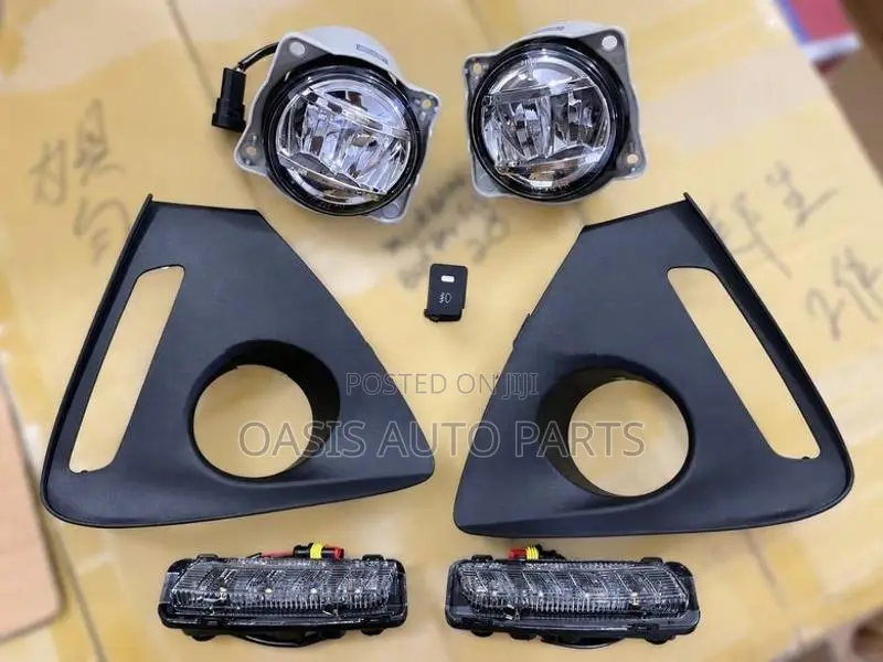 Toyota Tank Fog Lamp Set With Led Day Light and Signal