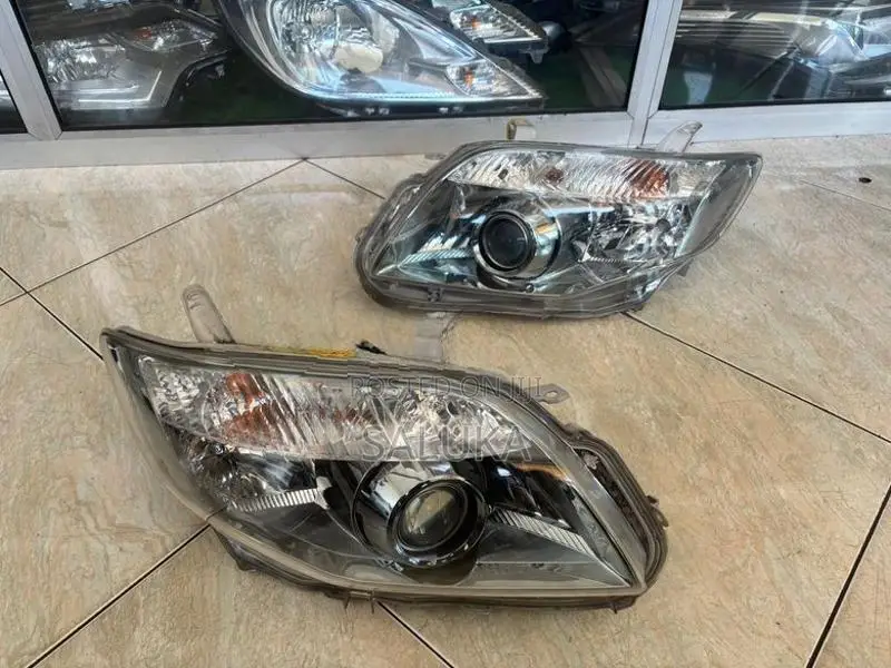 Toyota Axio NZE 141 Head Light (Xenon)