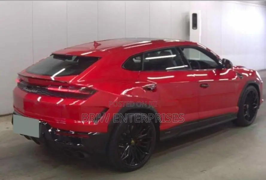 Lamborghini Urus Twin Turbo V8 2025