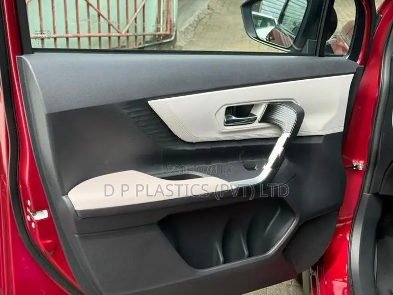 Toyota Veloz Premium Luxury 2026