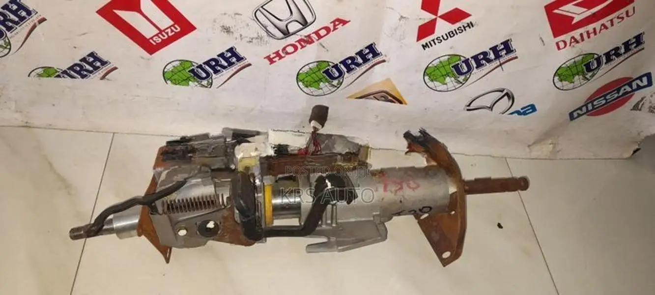 Nissan X-Trail NT 30 Steering Column