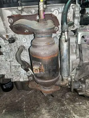 Daihatsu Mira LA300 Catalytic Converter with oxygen senser