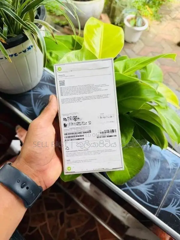 Apple iPhone 17e 256GB (Used)