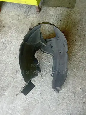 Nissan Serena C26 Left Fender Inner Guard