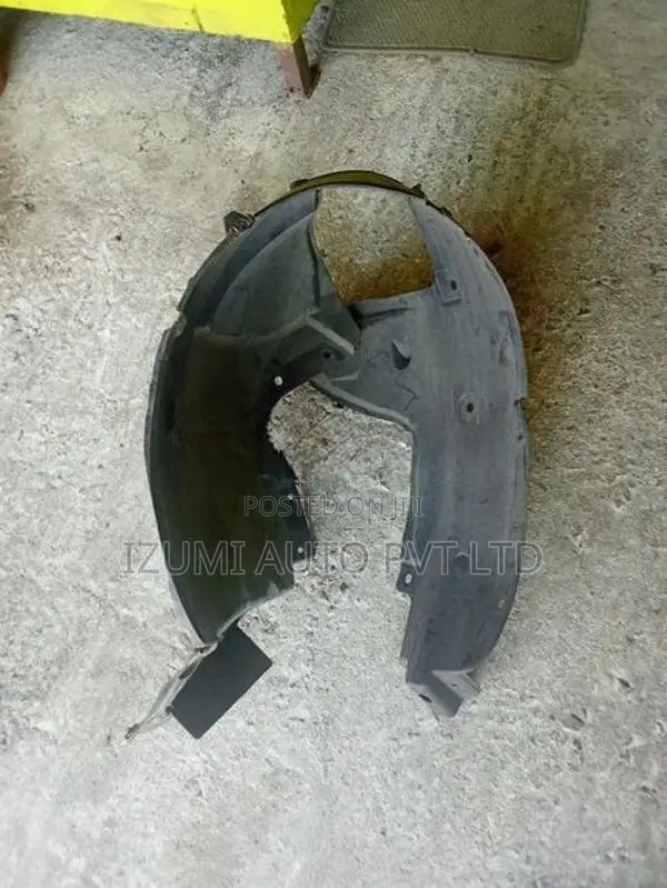 Nissan Serena C26 Left Fender Inner Guard