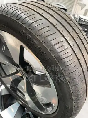 Genuine Audi Q7 2019 S Line 21” Alloy wheels & tyres Pirelli Scorpion