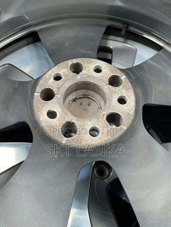 Genuine Audi Q7 2019 S Line 21” Alloy wheels & tyres Pirelli Scorpion