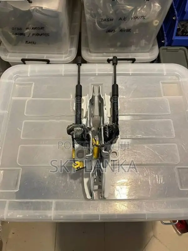 Genuine BMW 7 740e 740Le G11 G12 2018 Bonnet hinges shock & actuators