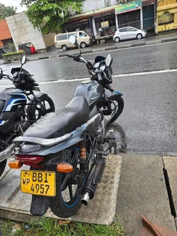 Bajaj Platina 100 2014
