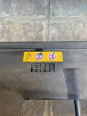 Genuine Mercedes S Class S300 S400 2016 W222 slam panel