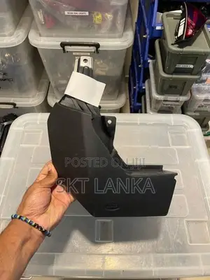 Genuine New Land Rover Discovery 4 Facelift 2015 Rear Mud Flaps