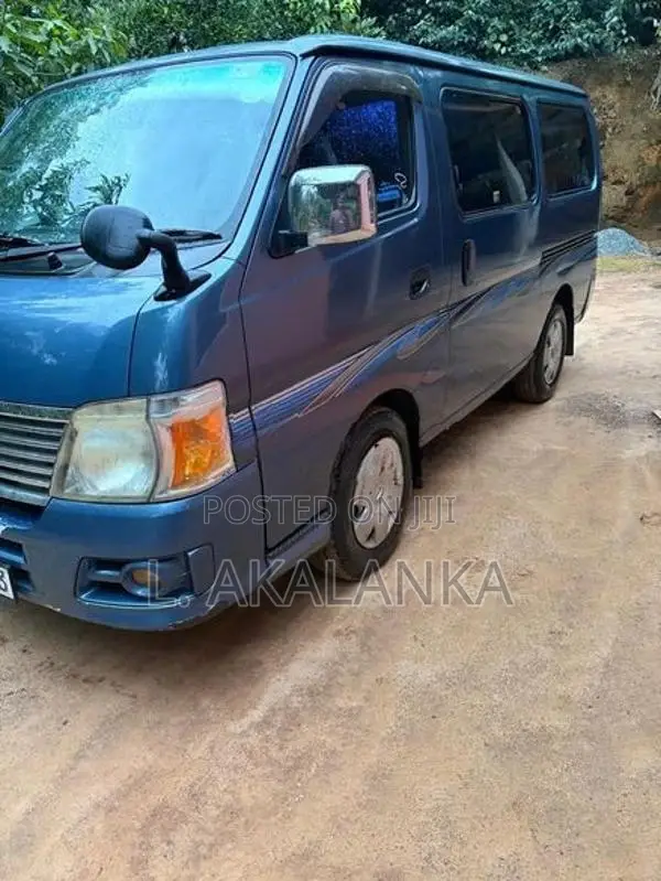 Nissan Caravan 2007