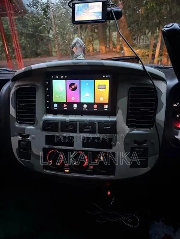 Nissan Caravan 2007