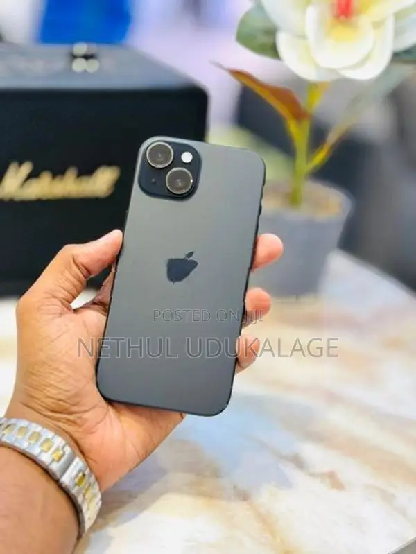 Apple iPhone 15 256GB (Used)