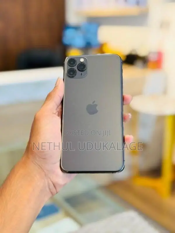 Apple iPhone 11 Pro Max 512GB (Used)
