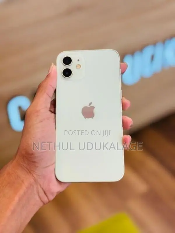 Apple iPhone 12 64GB (Used)
