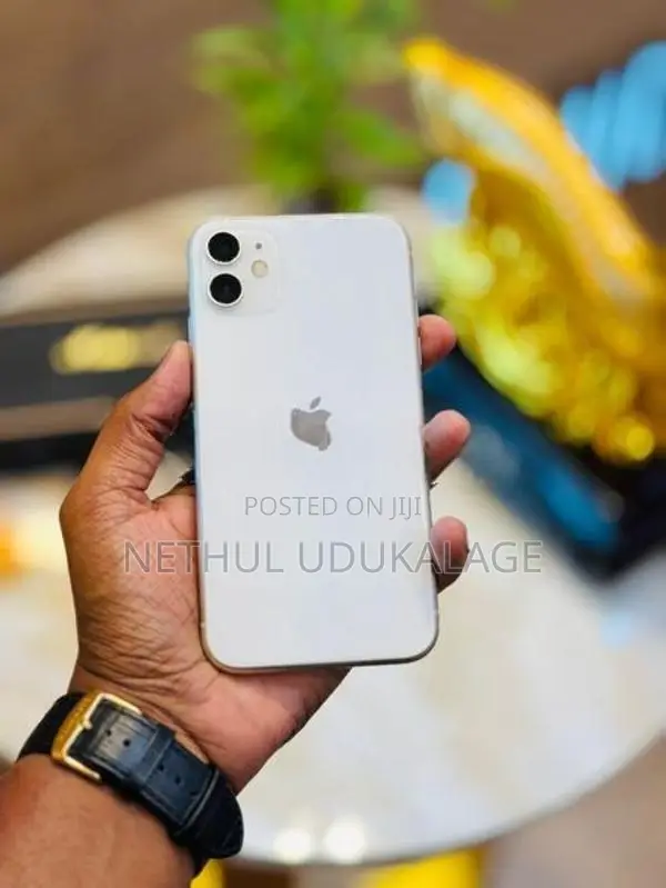 Apple iPhone 11 128GB (Used)