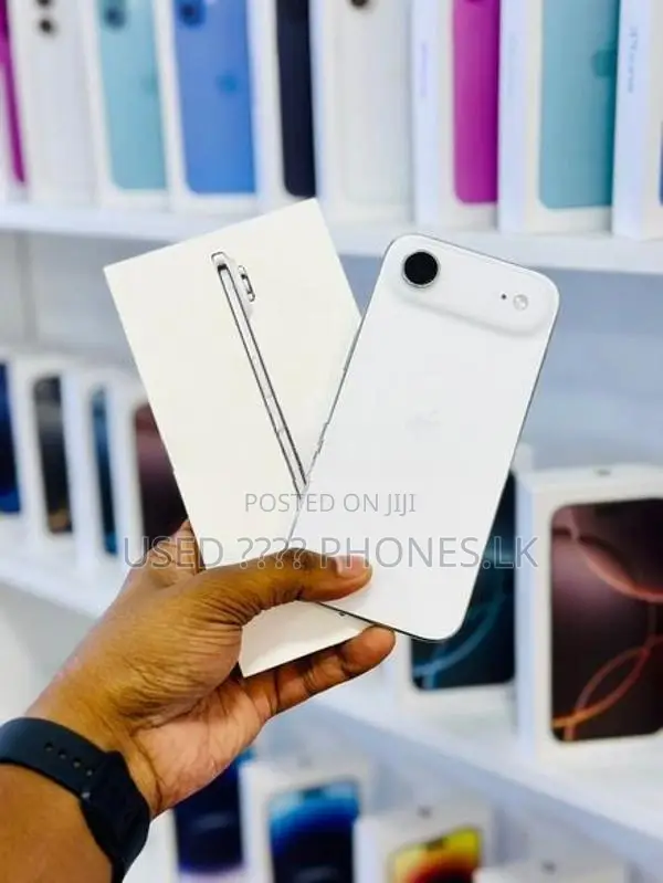 Apple iPhone Air 256GB (Used)