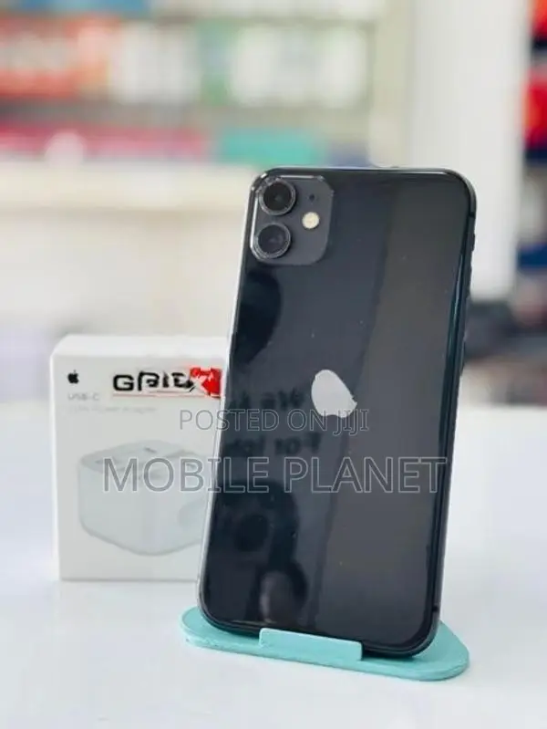 Apple iPhone 11 64GB (Used)
