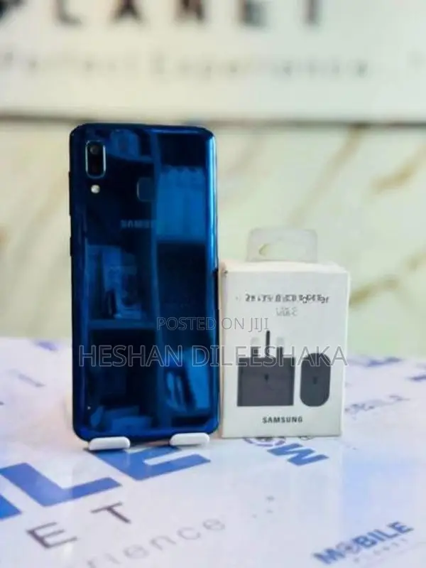 Samsung Galaxy A20 4G 4GB 64GB (Used)