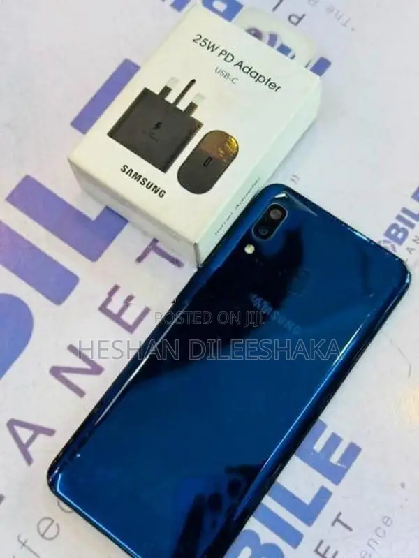 Samsung Galaxy A20 4G 4GB 64GB (Used)