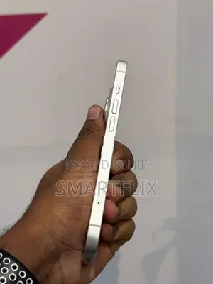 Apple iPhone 14 (Used)