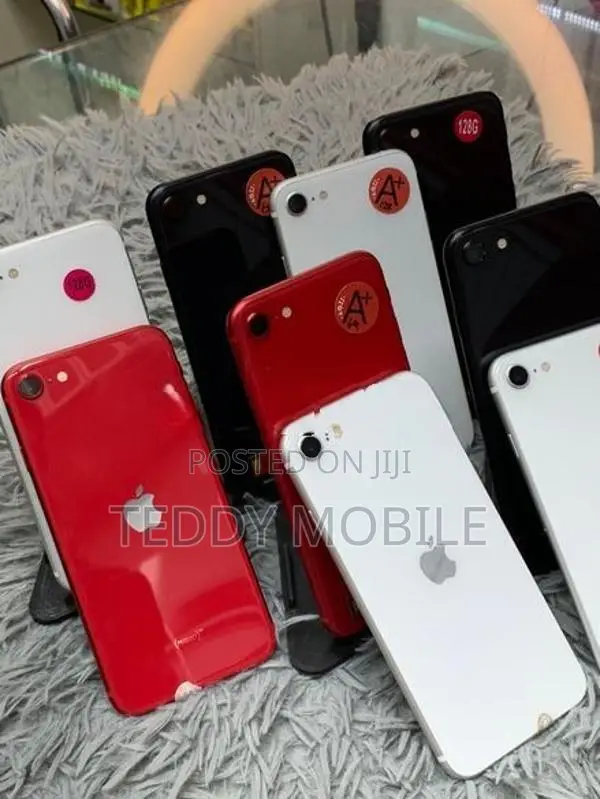 Apple iPhone SE 2 (Used)