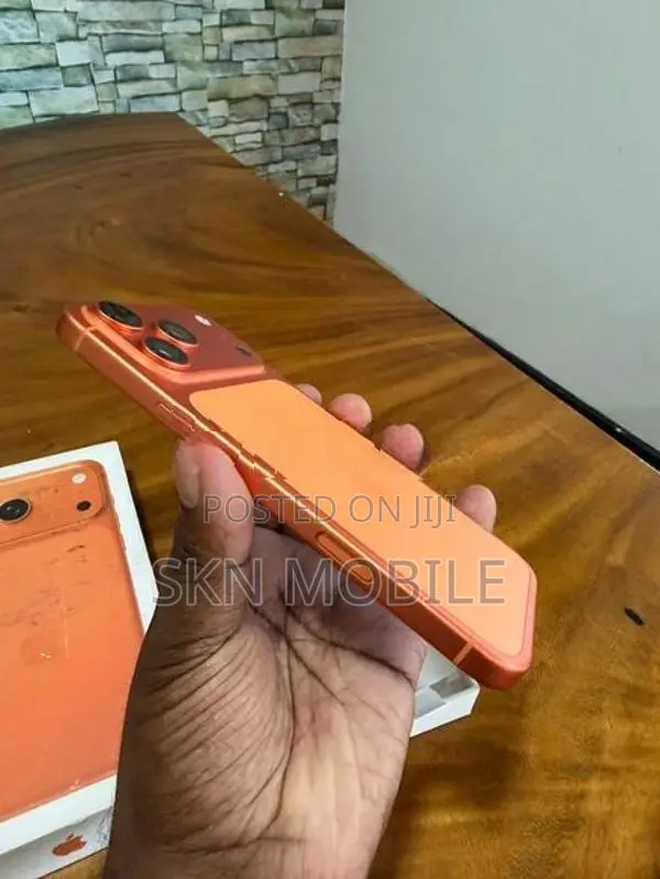 Apple iPhone 17 Pro Max 256GB (Used)