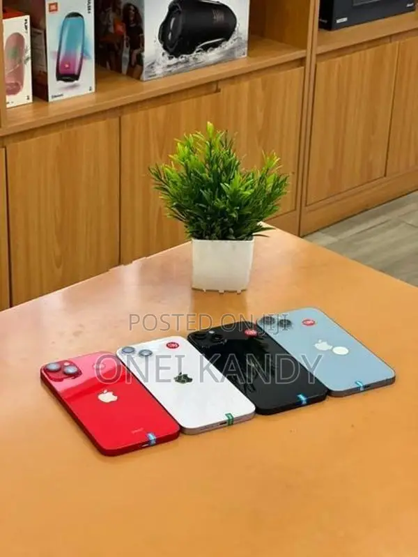 Apple iPhone 14 Plus (Used)