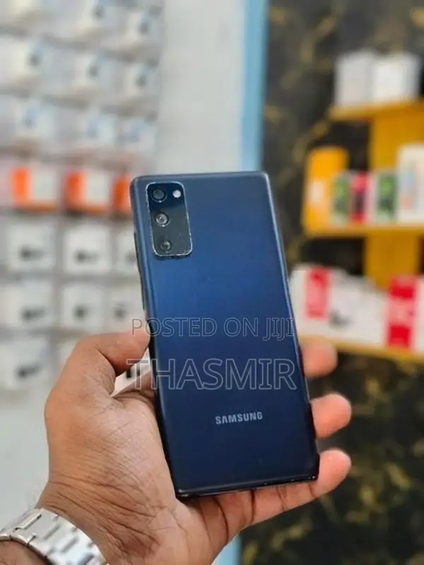 Samsung Galaxy S20FE (Used)