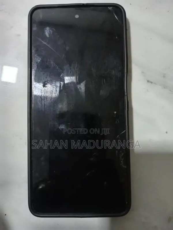 Moto G04s (Used)