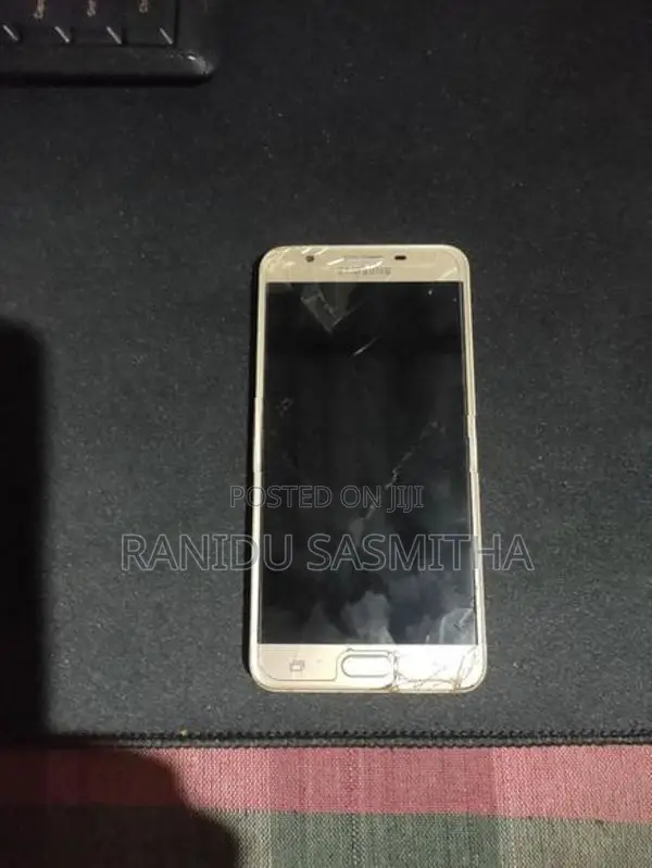 Samsung Galaxy J7 (Used)