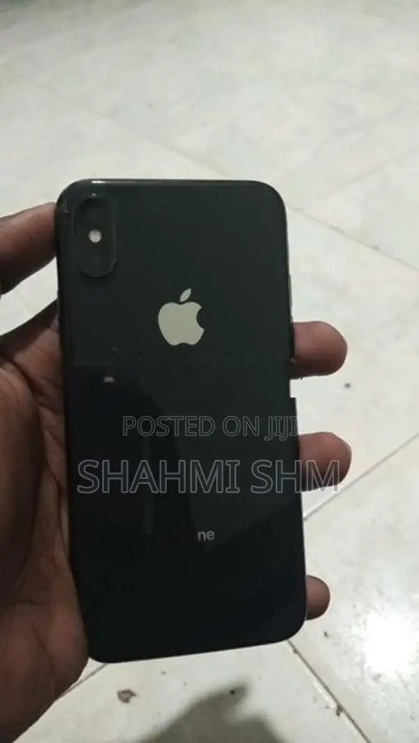 Apple iPhone X (Used)
