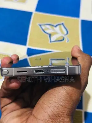 Samsung Galaxy S25 Ultra (Used)