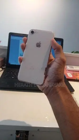 Apple iPhone 8 64GB (Used)