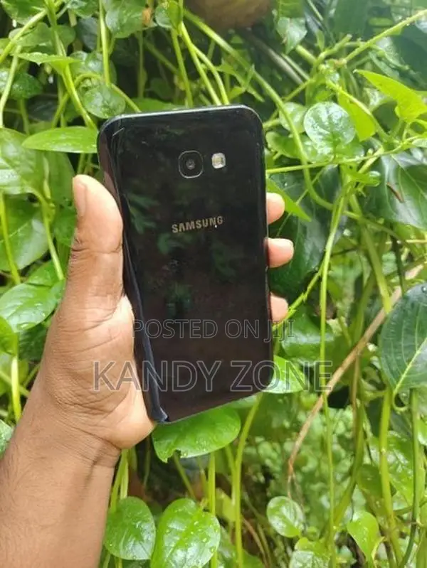 Samsung Galaxy A7 4G (Used)