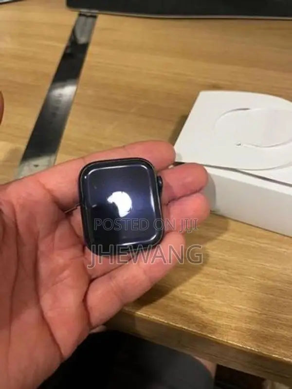 Apple Watch Series 8 45MM Celluar Model(A2775)