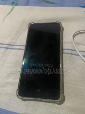 Samsung Galaxy S21 (Used)