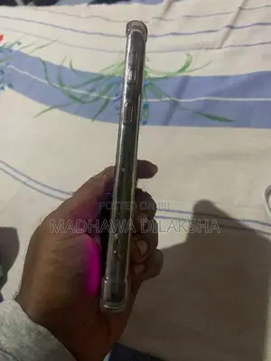 Samsung Galaxy S21 (Used)